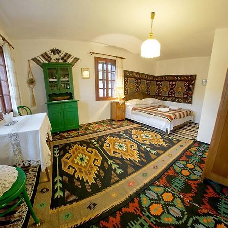 Casa Bunicii Din Bucovina Villa วามา ภายนอก รูปภาพ