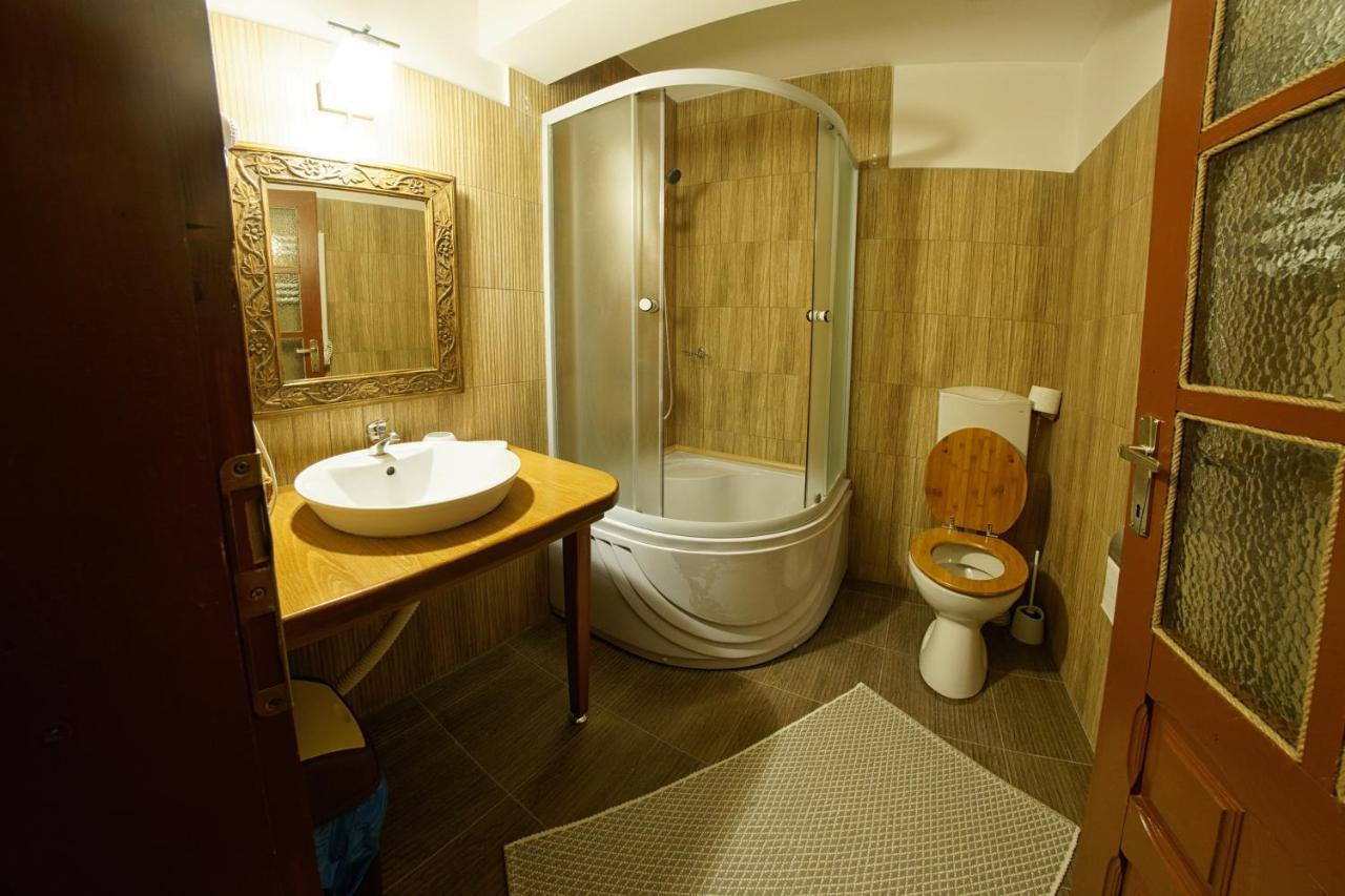 Casa Bunicii Din Bucovina Villa วามา ภายนอก รูปภาพ